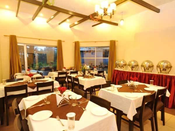 Hotel Suman Paradise Nainital Exterior foto